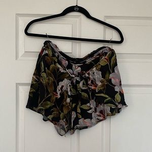 Tropical floral print short